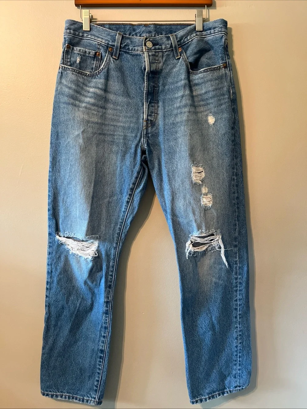 Men’s Levi Strauss 501 32X30 Distressed Button Fly Straight Leg Blue Denim Jeans